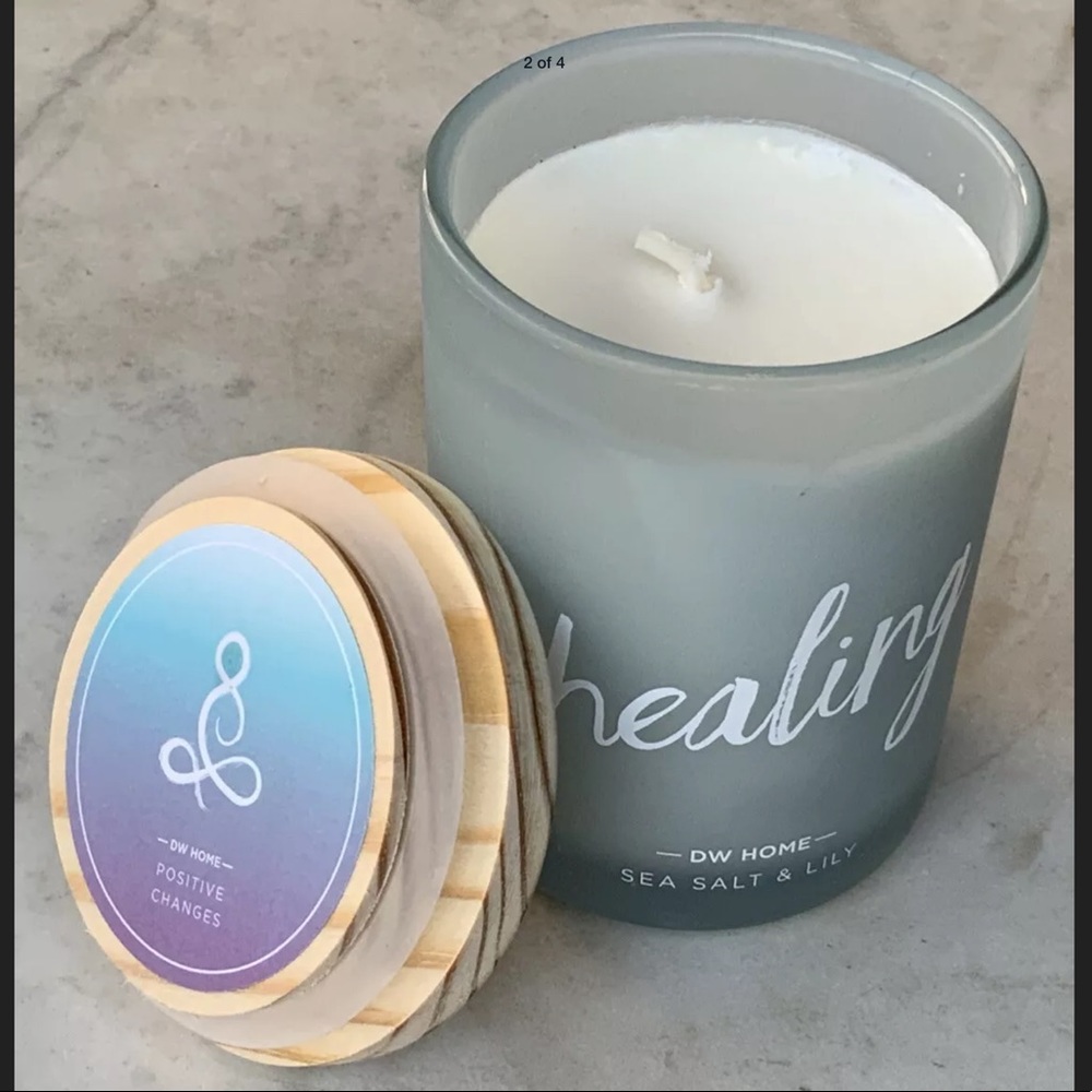 DW HOME CANDLE HEALING SEA SALT & LILLY SCENTED CANDLE NEW - Picture 3 of 4